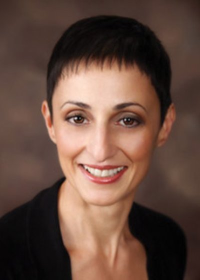 Dr. Anita Petruzzelli
